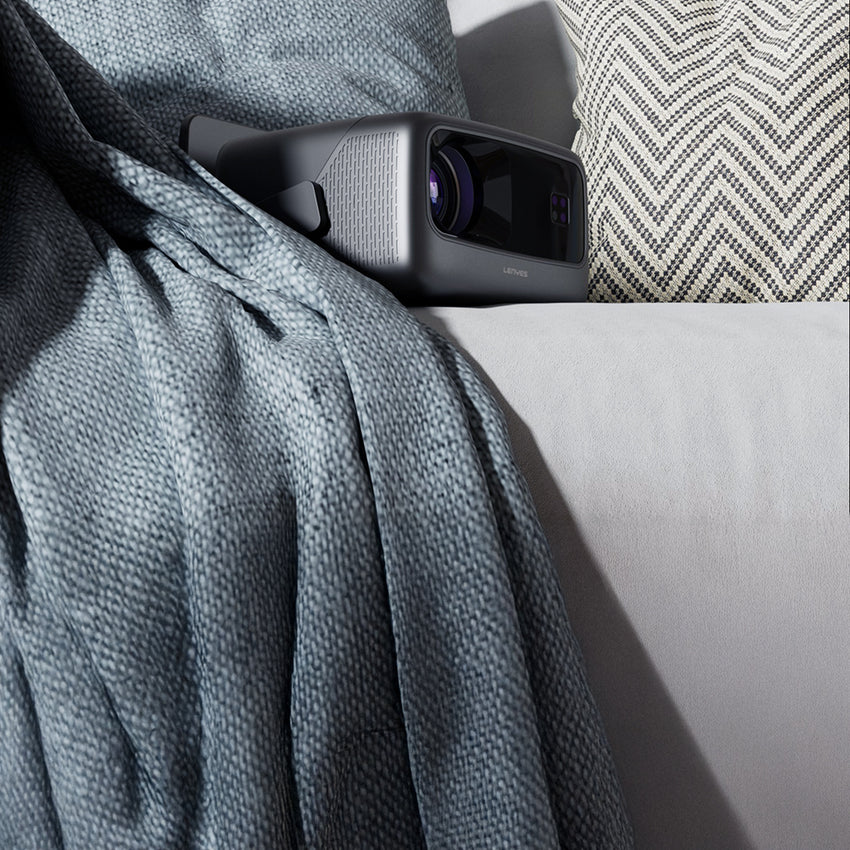 Lenyes LPR02 4.45” LCD 360° Dönebilen Otomatik Netleme Özellikli 600 ANSI Projektör