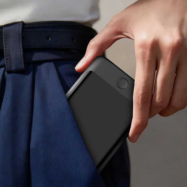 Lenyes PW0008D PD 20W 136 Dilde AI Destekli Çeviri Özellikli LED Ekranlı Ultra İnce Wireless Powerbank 15W 5000mAh